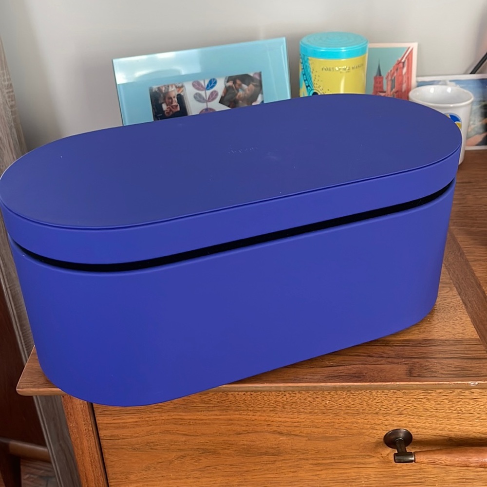 Dyson BOX ONLY brand new